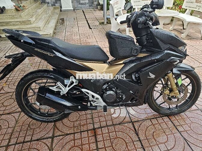 WinnerX V3 Abs vàng đen 10k km máy zin, lốp zin