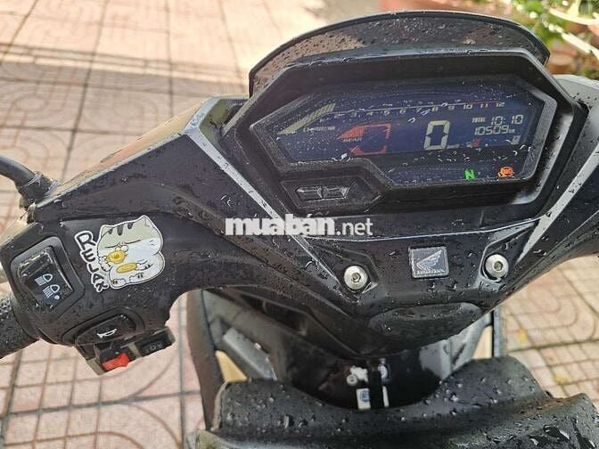WinnerX V3 Abs vàng đen 10k km máy zin, lốp zin