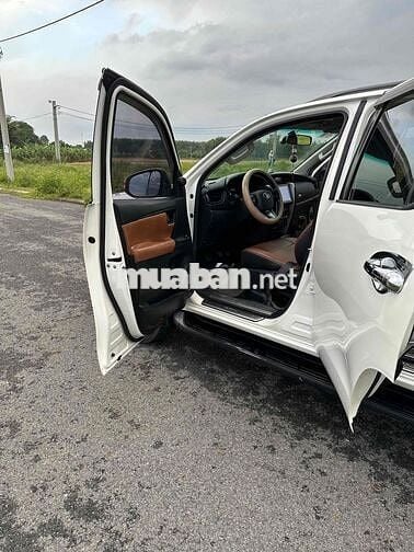 Toyota Fortuner 2019 2.4G 4x2 MT - 145000 km