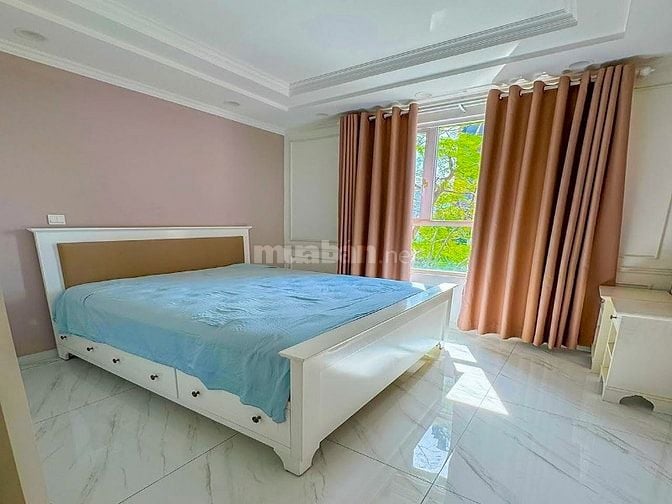 Bán hoặc cho thuê Duplex Vista Verde gồm 3 phòng ngủ 197m2