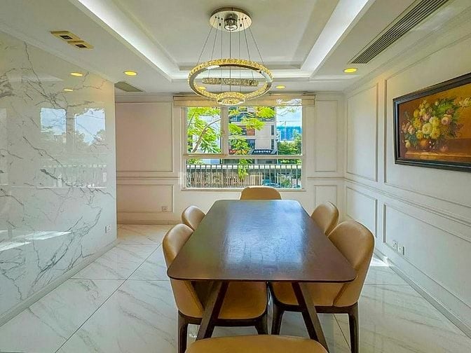 Bán hoặc cho thuê Duplex Vista Verde gồm 3 phòng ngủ 197m2
