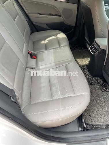 Hyundai Elantra 2017 2.0 AT - 1chủ mua mới