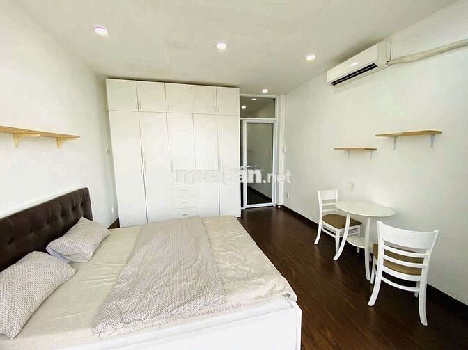 CHO THUÊ CĂN 1 PN TÁCH BẾP, FULL NỘI THẤT, BAN CÔNG, GẦN VÒNG XOAY ĐBP