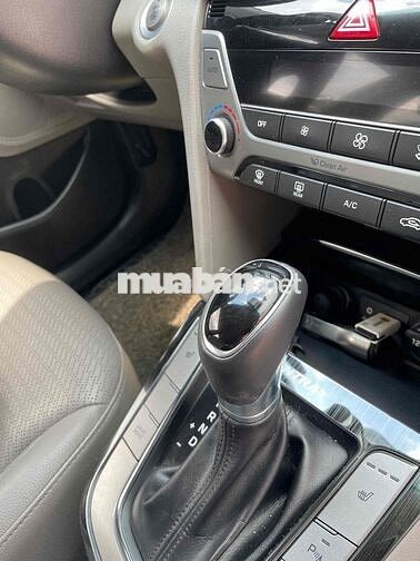 Hyundai Elantra 2017 2.0 AT - 1chủ mua mới
