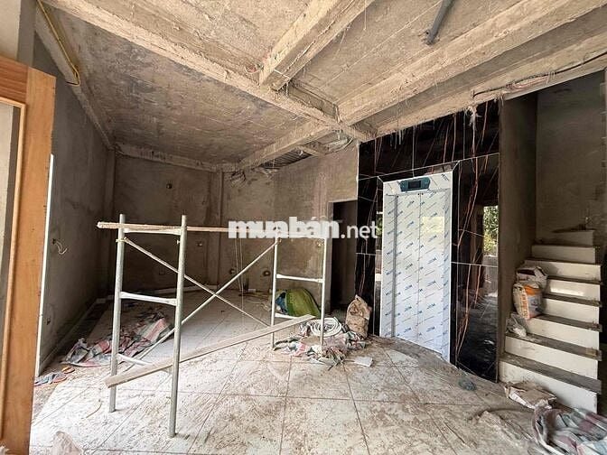 Chính chủ 46m vuông, 6 Tầng,8 phòng thang máy nhà mới 100%