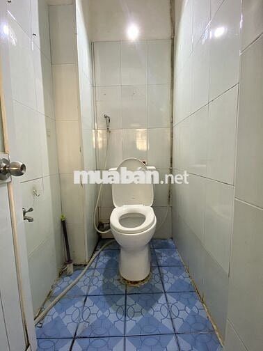 💥 Cho Thuê Nhà Hẻm Tân Quy 2 Lầu - 4PN - 3WC ( Chủ đang Sơn sửa Mới