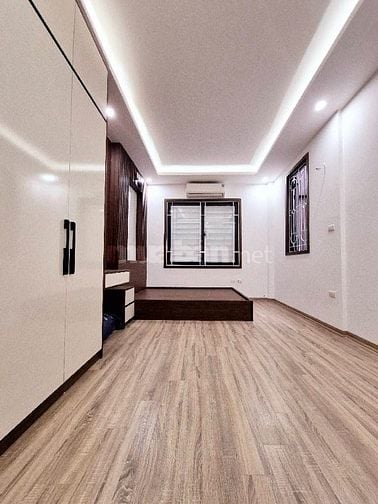 Bán nhà phố Trường Chinh, gần phố, nhà đẹp ở ngay 30M, 5 tầng.