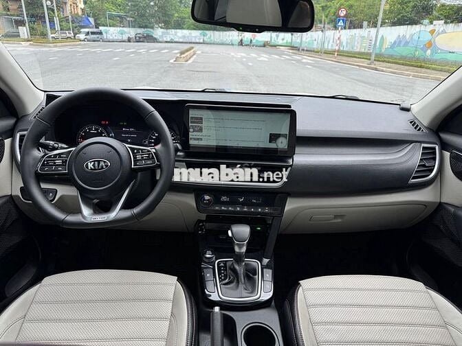 Kia Seltos 2021 Premium 1.4 AT - 79000 km