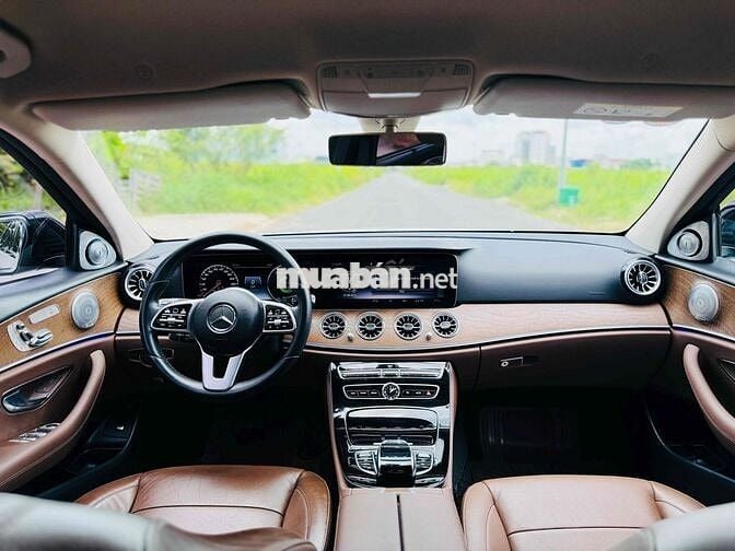 Mercedes Benz E Class 2017 E200 - 80.000km