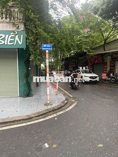 BÁN NHÀ XỊN SÒ GIA THUỴ NGUYỄN VĂN CỪ BÁN NHÀ XỊN SÒ GIA THUỴ NGUYỄN VĂN CỪ