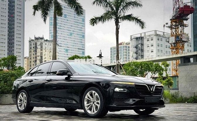 VinFast Lux A2.0 2022 A2.0 Tiêu chuẩn - 30000 km
