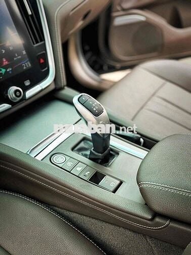 VinFast Lux A2.0 2022 A2.0 Tiêu chuẩn - 30000 km