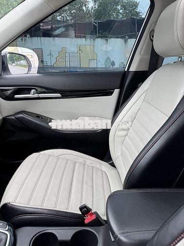 Kia Seltos 2021 Premium 1.4 AT - 79000 km
