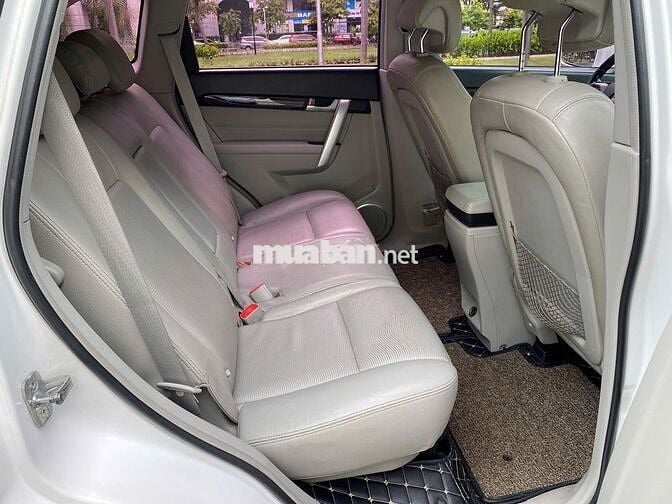 Gia đình đổi xe 4 chổ bán Chevrolet Captiva 7 chổ