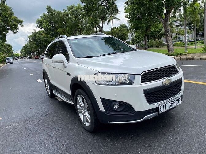Gia đình đổi xe 4 chổ bán Chevrolet Captiva 7 chổ