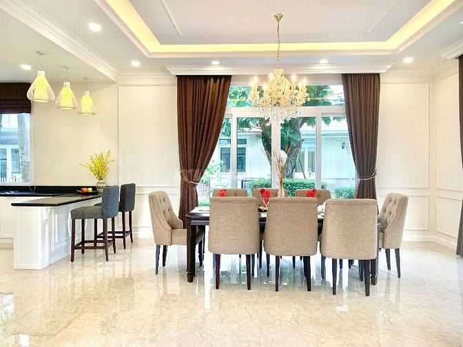 Cho thuê biệt thự Venica Khang Điền, Q9, 3 tầng, 300m2, 4PN,$3,500/th