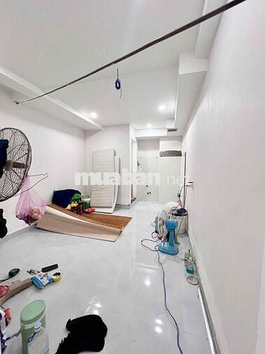 PHÒNG FULL NỘI THẤT ĐẶNG THUỲ TRÂM NGAY ĐH VĂN LANG