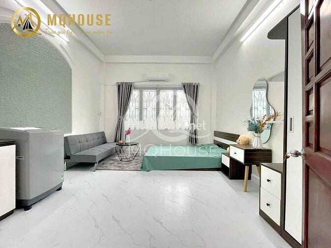 Căn Studio Full Nội Thất New 100% - Gần Vòng Xoay Dân Chủ