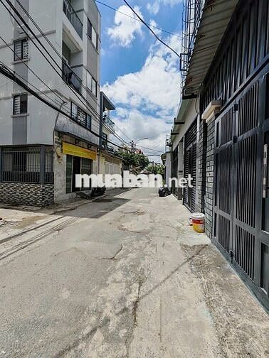 BÁN ĐẤT 70M2 CHƯA QUA ĐẦU TƯ GIÁ CHỈ 4 tỷ 5, GẦN ĐH NGÂN HÀNG