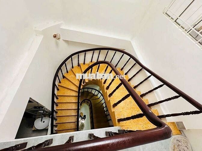 Cho Thuê Nhà Đẹp Sẵn Nội Thất 3 máy lạnh 4x20. Giá 20 Triêu