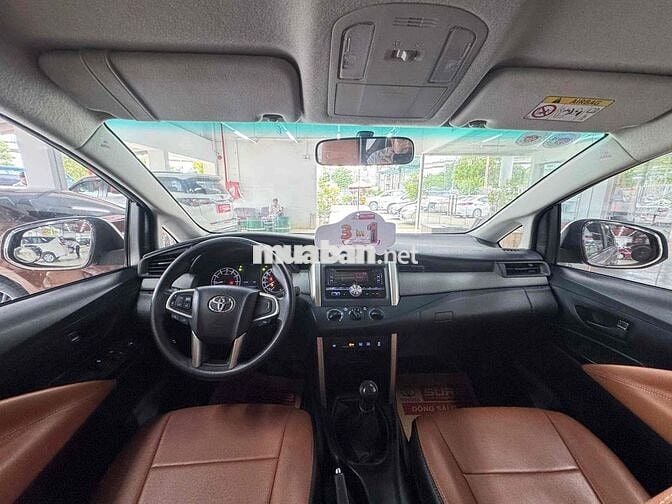 Toyota Innova 2019 2.0E - 102235 km
