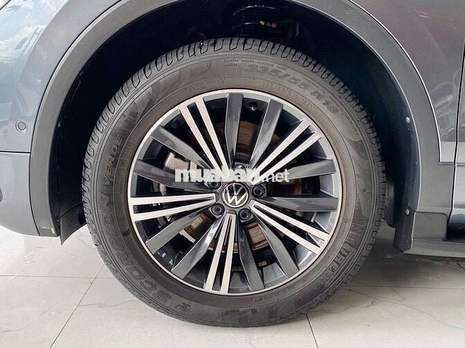 VOLKSWAGEN TIGUAN ALLSPACE 2.0 4x4 2022 - 5000 km