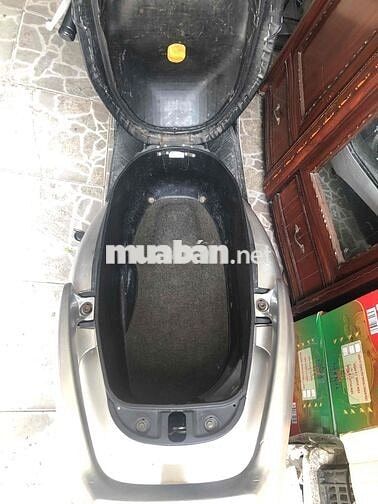 Honda SCR Lead FI chạy bốc