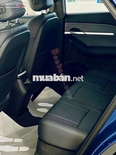 VinFast VF6 Eco 2025