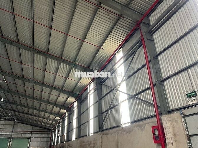 Kho xưởng 986m² có PCCC tự động và điện 3 pha, trong KCN Trà Nóc