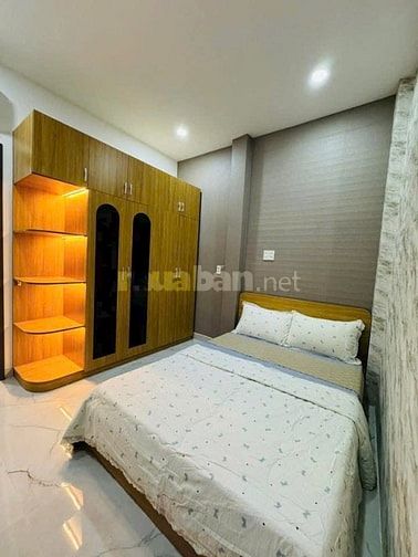 Nhà đẹp Cao cấp xe hơi để trong nhà Bùi Quang Là, P12, Q.Gò Vấp.