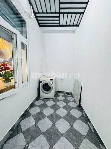 Nhà đẹp Cao cấp xe hơi để trong nhà Bùi Quang Là, P12, Q.Gò Vấp.
