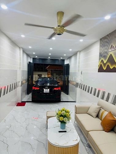 Nhà đẹp Cao cấp xe hơi để trong nhà Bùi Quang Là, P12, Q.Gò Vấp.