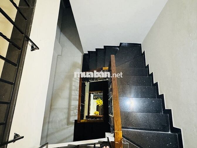 Cho thuê Nhà nguyên căn đường Lê Hồng Phong fullnt ở ngay