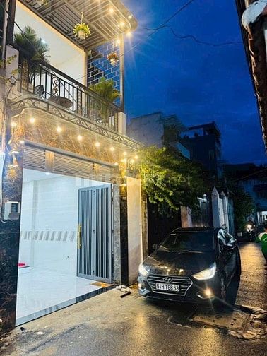 Nhà đẹp Cao cấp xe hơi để trong nhà Bùi Quang Là, P12, Q.Gò Vấp.