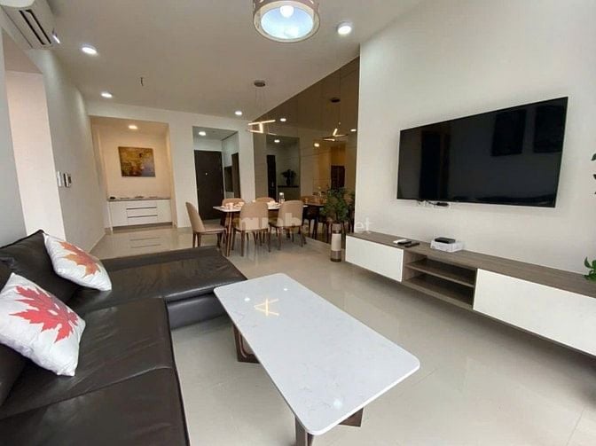 C/C Golden Mansion, Phổ Quang,PN: 140m2, 3pn rộng, full nội thất, 22tr