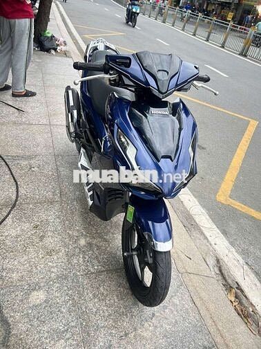 Honda air blade 4val 2024 mới 90% Bstp chính chủ