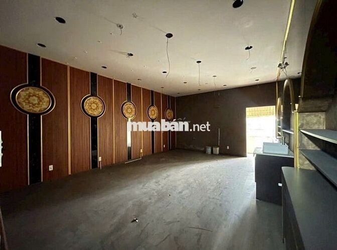 🏢 Nhà 3/2 Q10, 5.5x15m – Trệt, lửng, 3 lầu, 4WC – chỉ 60tr!