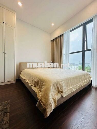 Bán gấp căn góc 2PN full nội thất cao cấp, view sông  Vinhomes GL