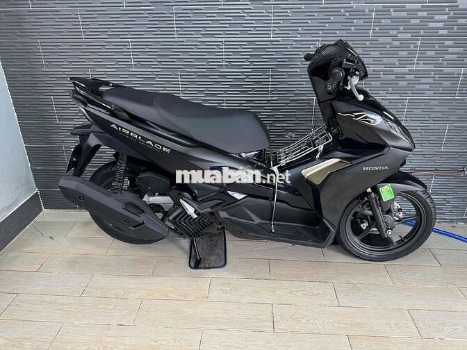 Honda Air Blade 125 date 2023 Đen Nhám 770 cây