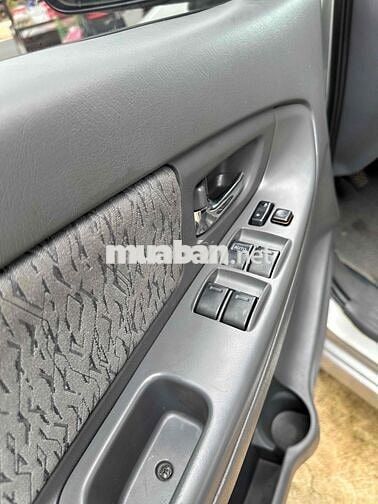 Toyota Innova 2012 E - HÀNG XỊN