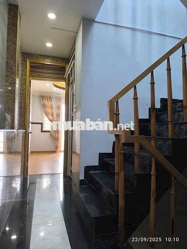 NHÀ PHỐ KHU PHÂN LÔ ĐƯỜNG 4m Ô TÔ VÔ TẬN NƠI,LÊ VĂN KHƯƠNG vào hơn 300