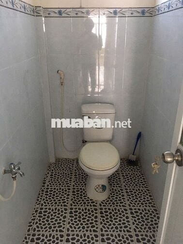 Cho thuê nhà 1T1L 4PN gần chợ Hưng Long