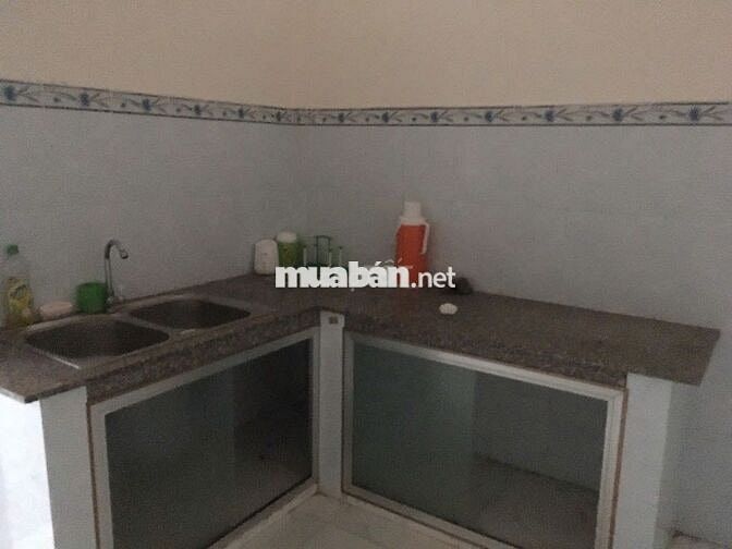 Cho thuê nhà 1T1L 4PN gần chợ Hưng Long