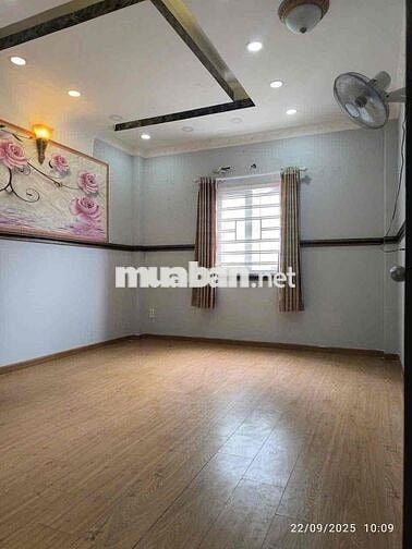NHÀ PHỐ KHU PHÂN LÔ ĐƯỜNG 4m Ô TÔ VÔ TẬN NƠI,LÊ VĂN KHƯƠNG vào hơn 300