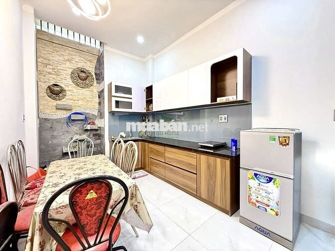 CHO THUÊ NHÀ 5 PHÒNG FULL NỘI THẤT NGỦ KHU PHƯỚC LONG GIÁ 12 TRIỆU/TH