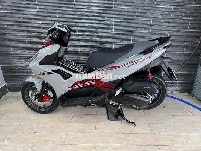 Honda Air Balde 125 date 2025 Xám Xi Măng Bstp