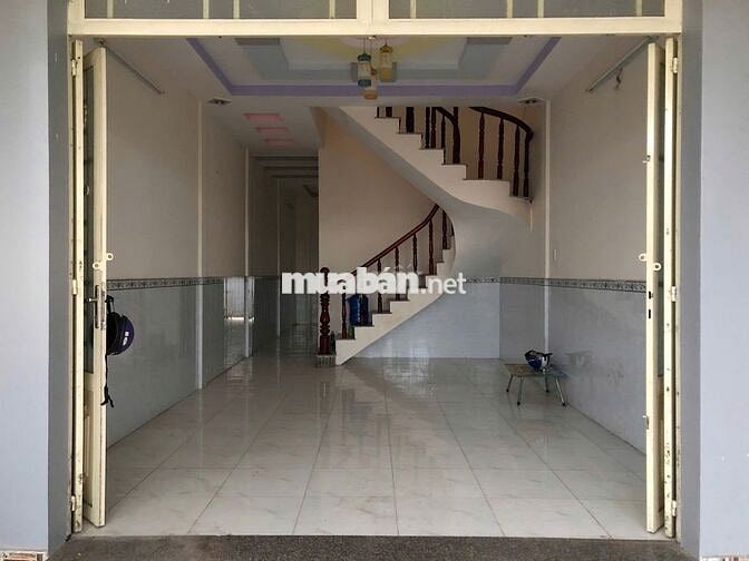 Cho thuê nhà 1T1L 4PN gần chợ Hưng Long