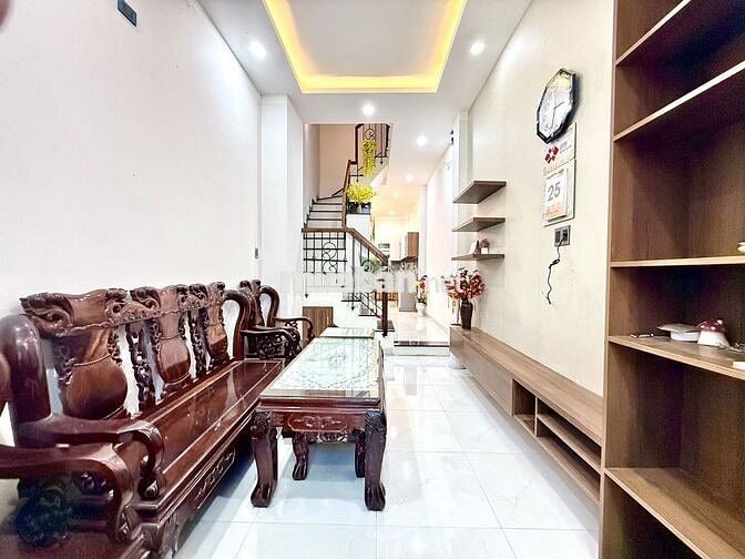 CHO THUÊ NHÀ 5 PHÒNG FULL NỘI THẤT NGỦ KHU PHƯỚC LONG GIÁ 12 TRIỆU/TH
