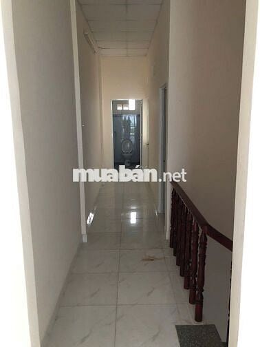Cho thuê nhà 1T1L 4PN gần chợ Hưng Long