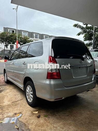 Toyota Innova 2012 E - HÀNG XỊN